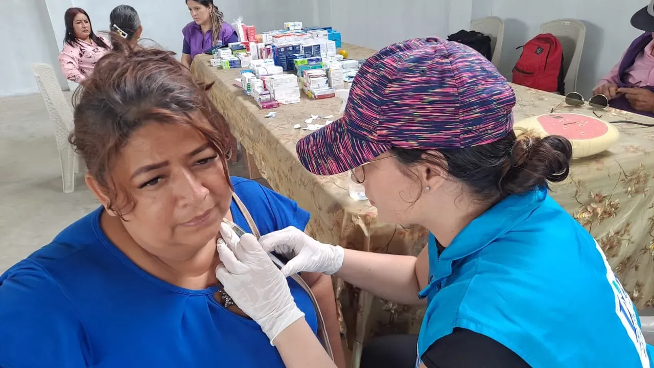 Brigada médica gratuita en Salitre