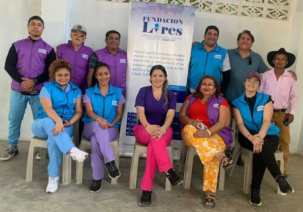Brigada médica gratuita en Salitre