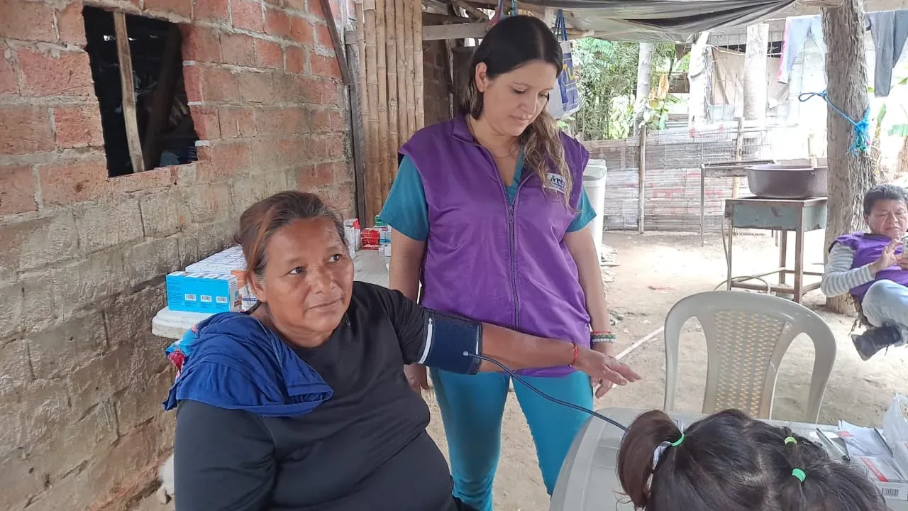 Brigada médica gratuita en Salitre