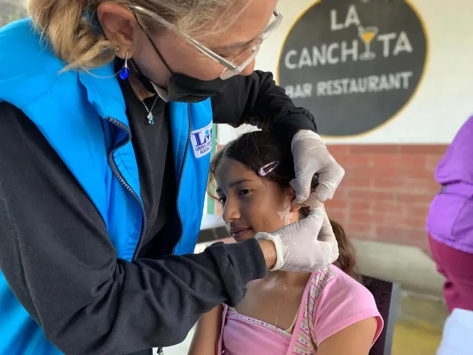 Brigada médica gratuita en Salitre