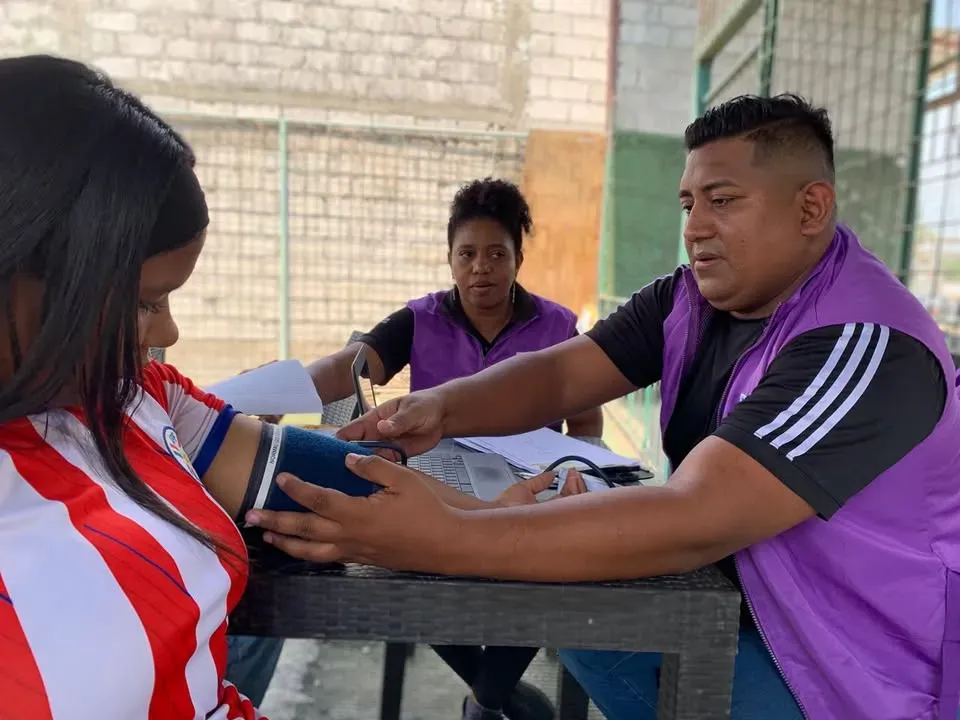 Brigada médica gratuita en Salitre