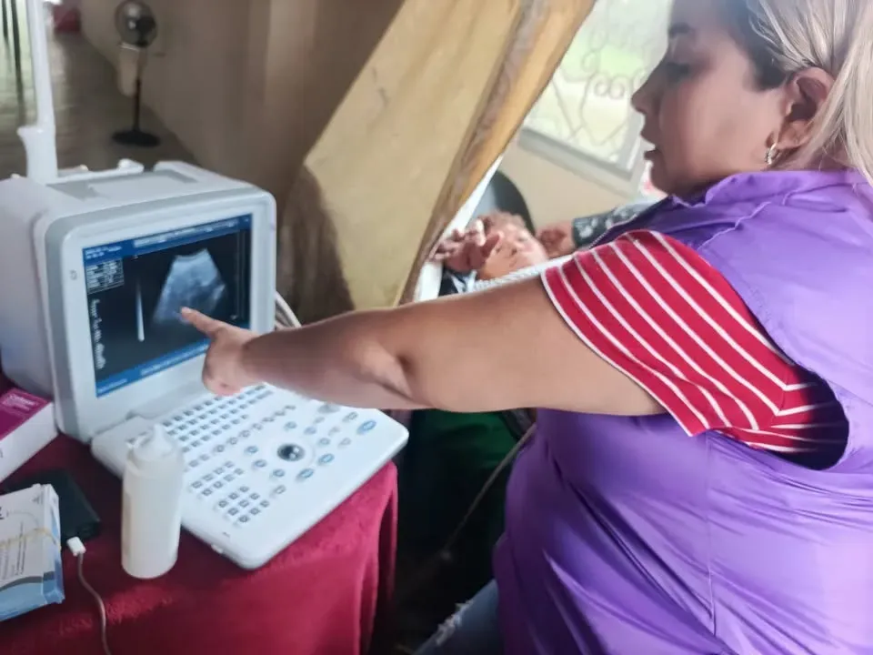 Brigada médica gratuita en Simón Bolívar