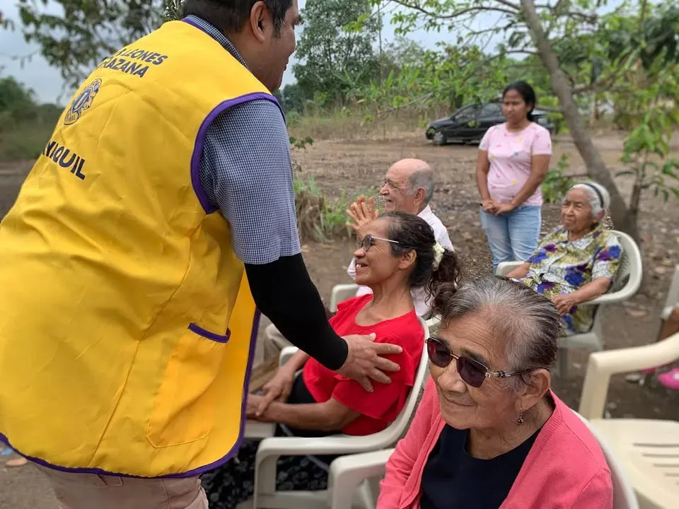 Brigada médica gratuita en Ventanas