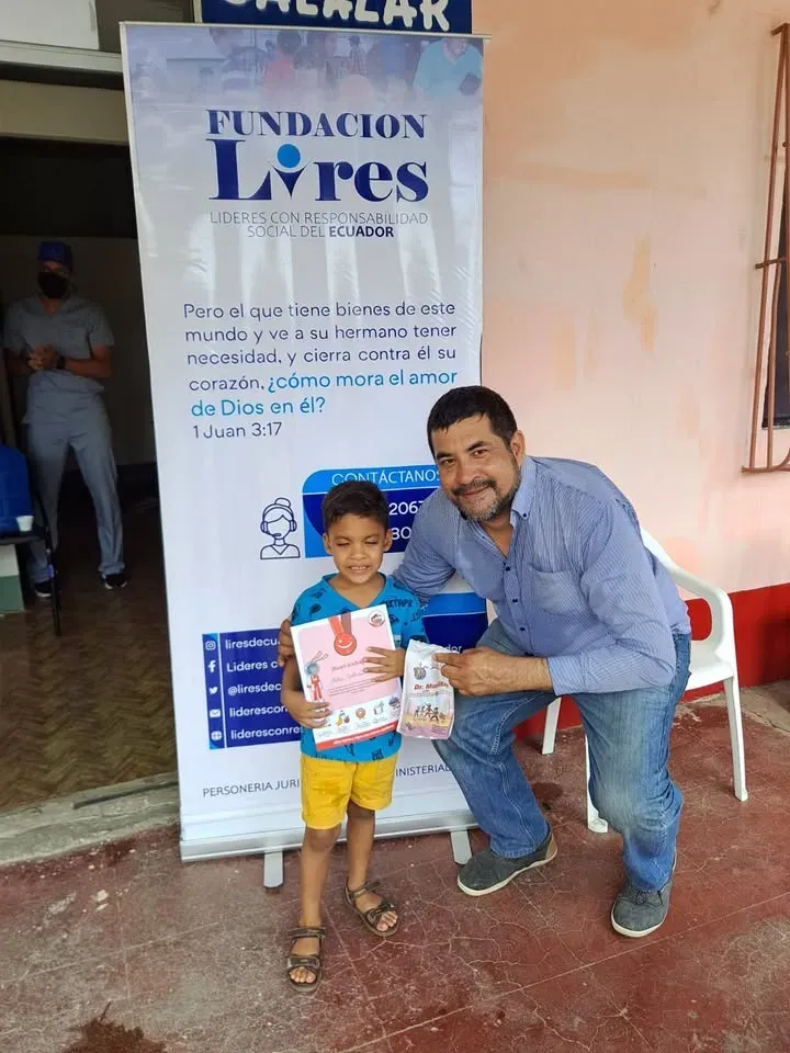 Brigada médica gratuita en Vinces