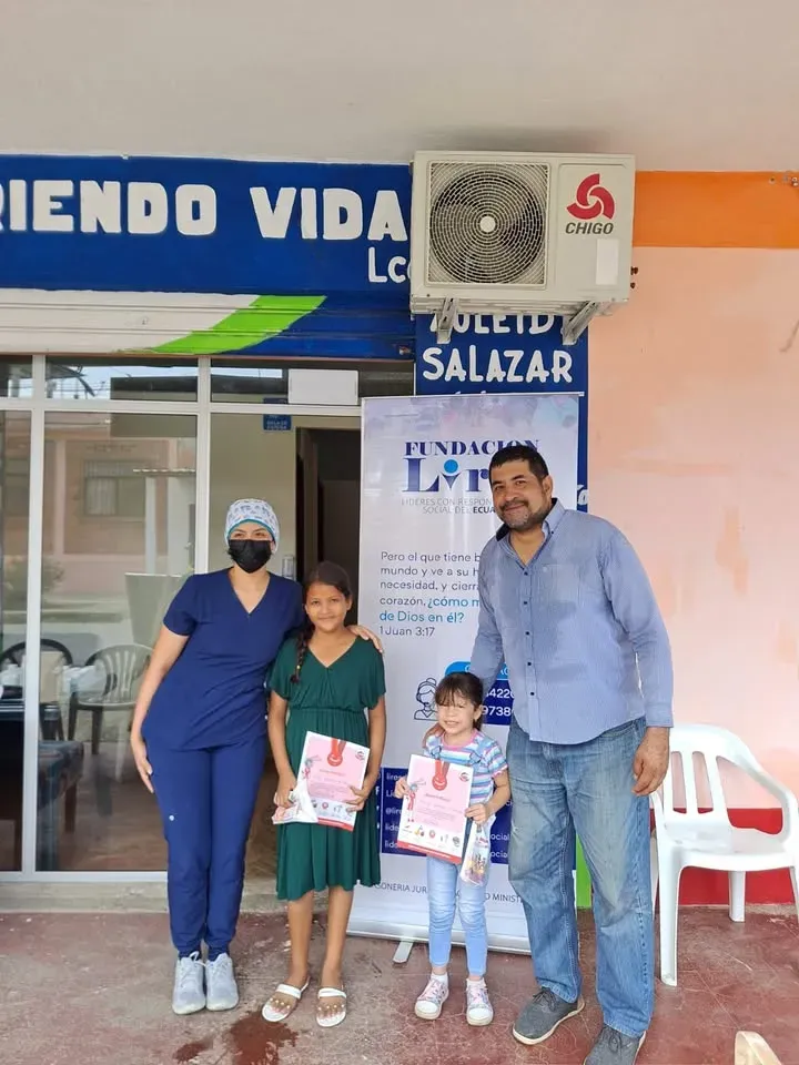 Brigada médica gratuita en Vinces