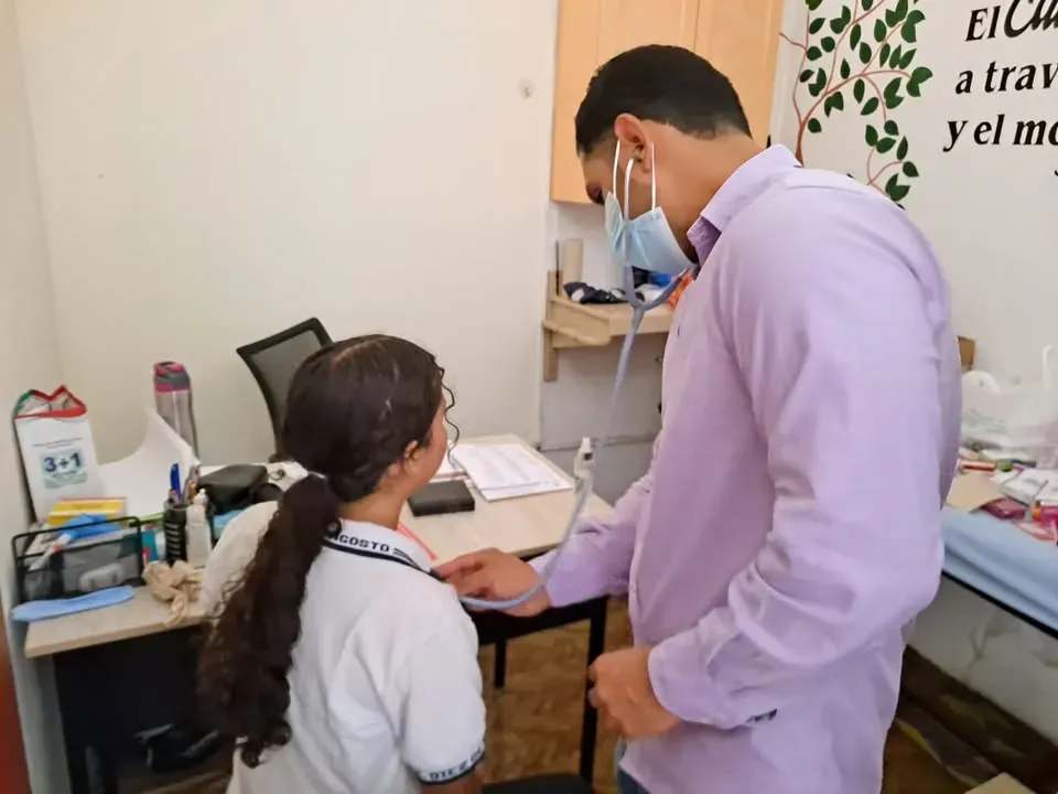 Brigada médica gratuita en Vinces
