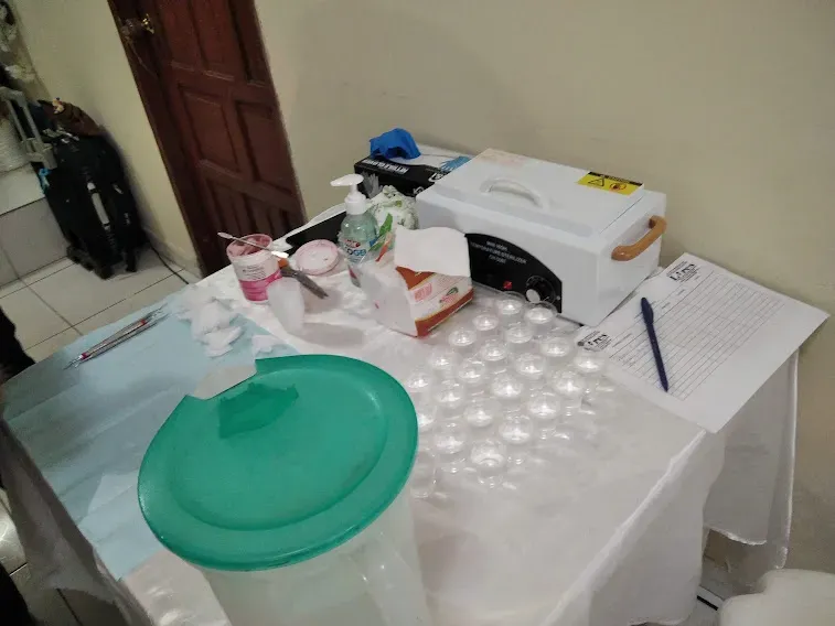 Brigada médica y pruebas de VIH en Guayaquil