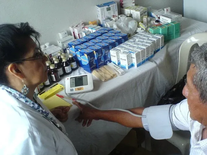 Brigadas médicas y proyectos comunitarios en 2010