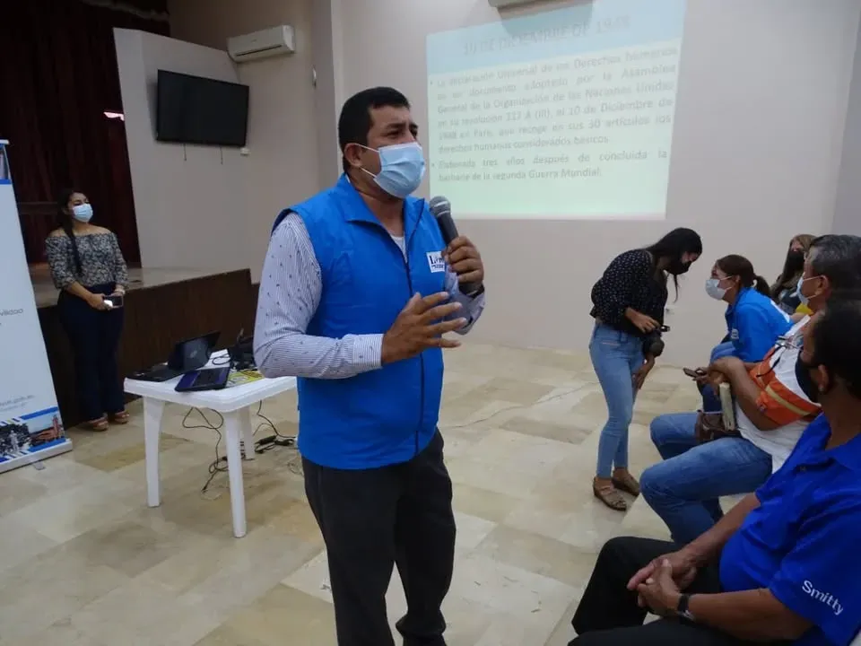Capacitación en Derechos Humanos en Lomas de Sargentillo