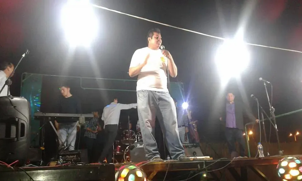 Cena show para habitantes de Barrio Garay en Playas
