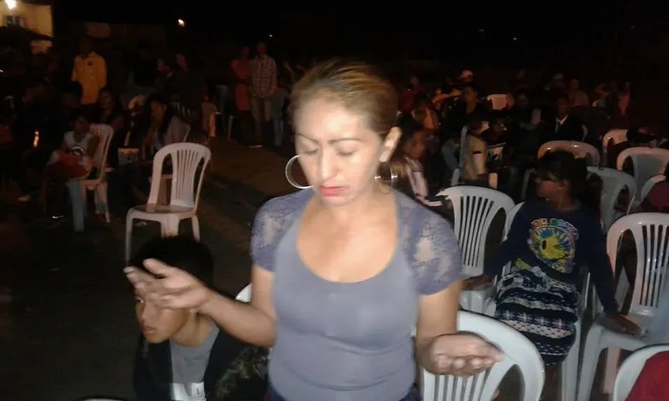 Cena show para habitantes de Barrio Garay en Playas