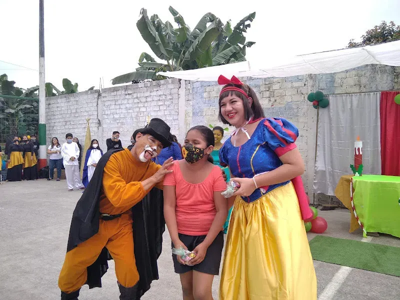 Festival Navideño para 80 niños en Naranjito