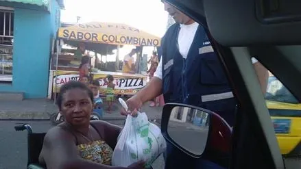 Fundación LIRES ayuda a hermanos en Manabí