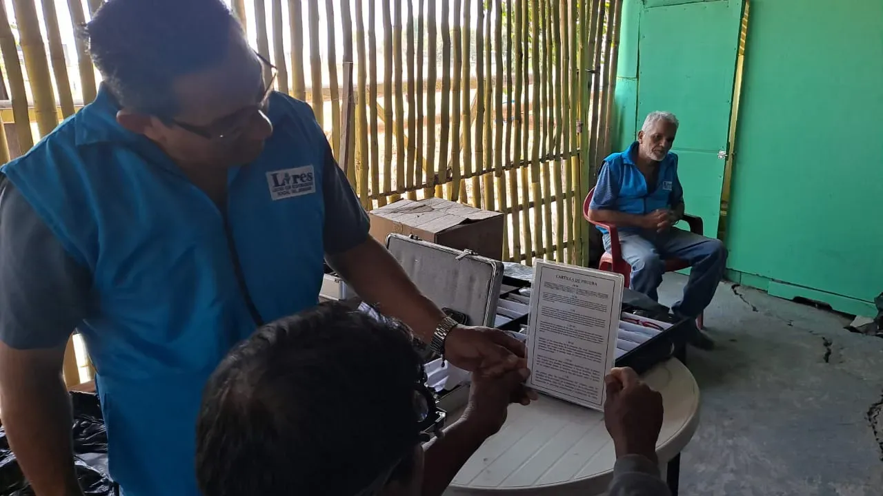 Fundación LIRES brinda atención médica a 300 familias en Daule