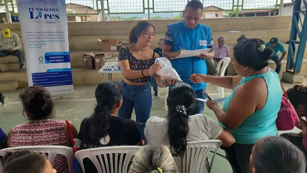 Fundación LIRES brinda atención médica en Pedro Carbo