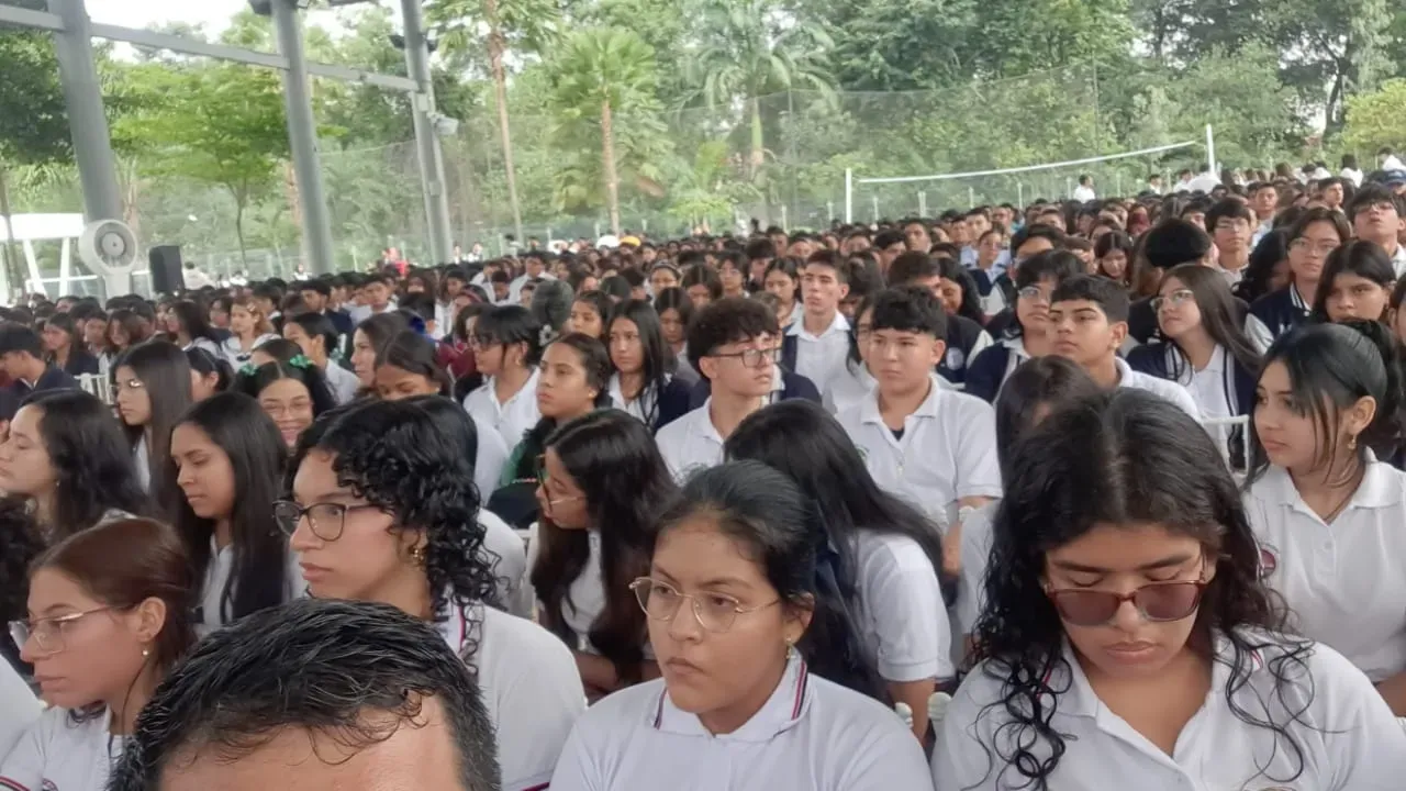 Líderes se reúnen en ECOTEC para formar nueva generación